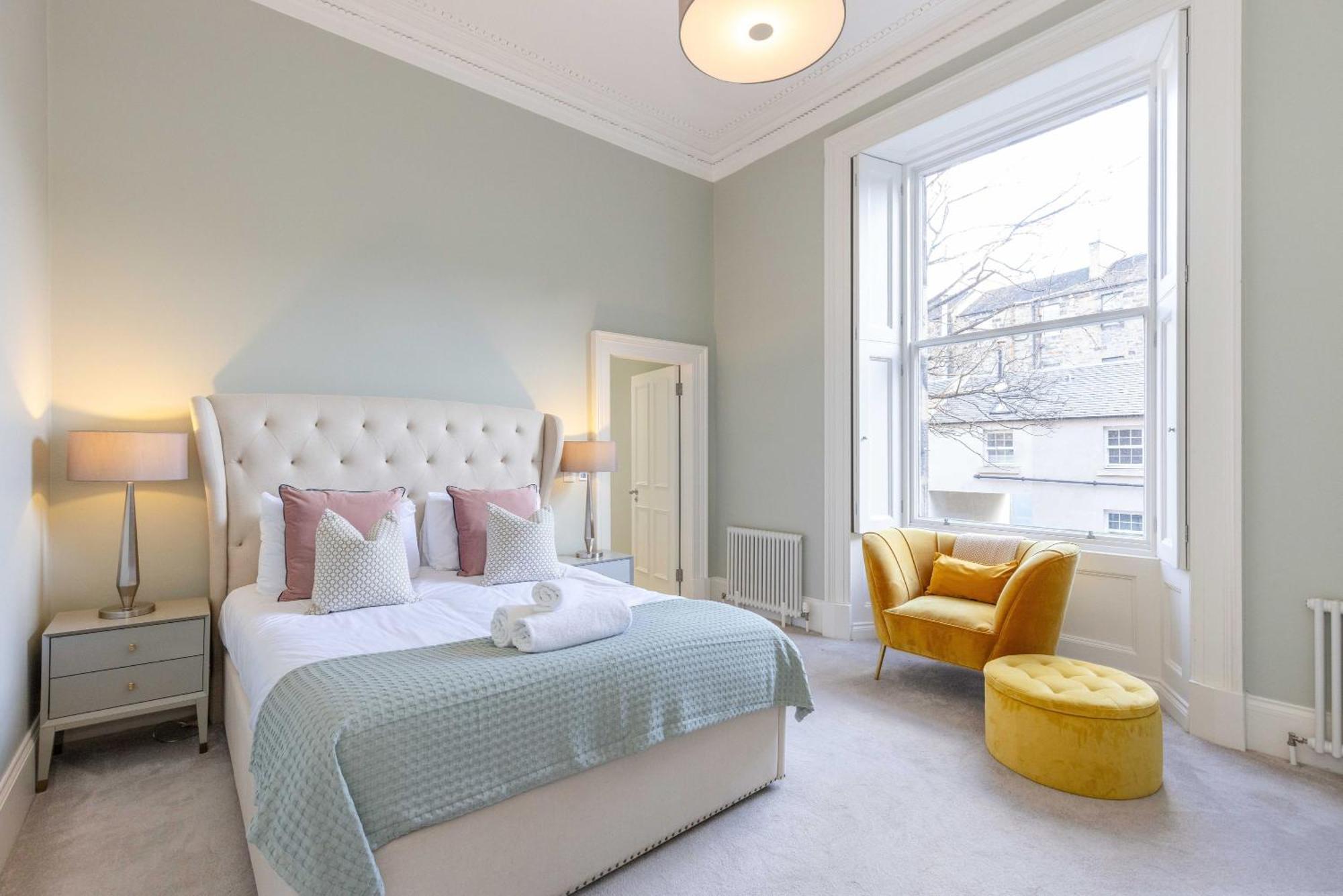 Dragon Suites - Alina Suite - 1 Bed City Centre Luxury Apartment Edinburg Exteriör bild